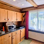 Appartement Mom - Alpine Boutique Apartments, Romantica, Near Terminal