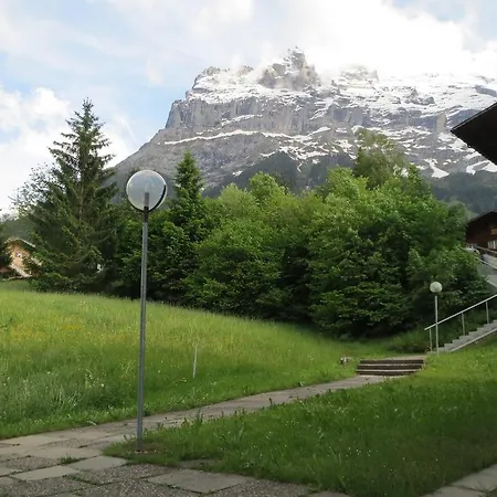 Mom - Alpine Boutique Apartments, Romantica, Near Grindelwald Terminal *