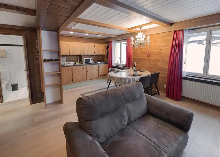 Mom - Alpine Boutique Apartments, Romantica, Near Grindelwald Terminal Lägenhet *